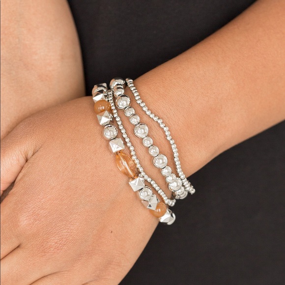 Bracelets and earrings set - Picture 4 of 4